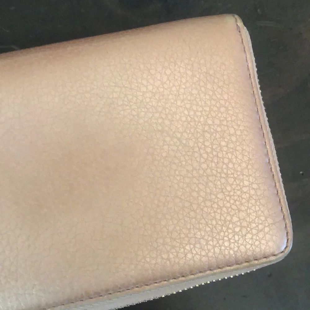 Authentic Gucci Long Wallet - Picture 8 of 14